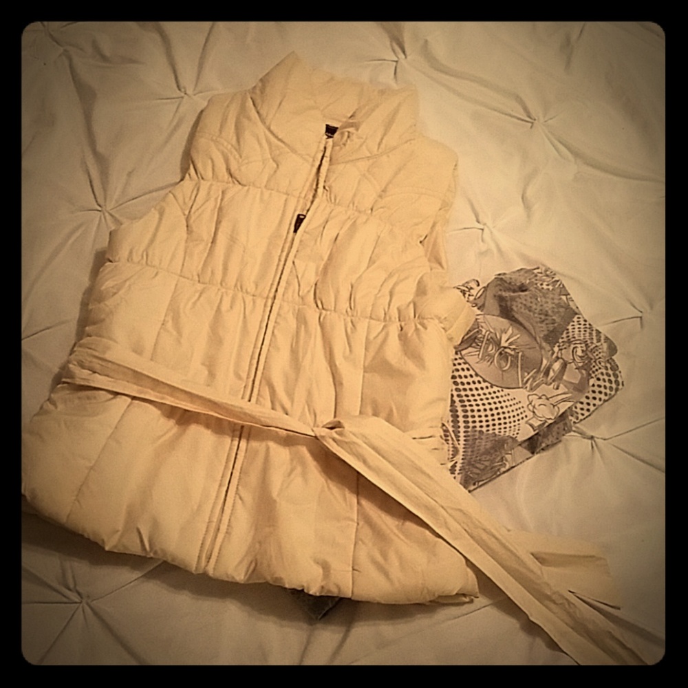 Sleeveless puffer vest